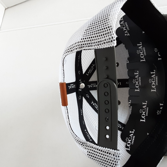 Local Crowns Americana Peace Sign Flag Fill Trucker Snapback Hat Cap Gray NWT - Picture 6 of 8